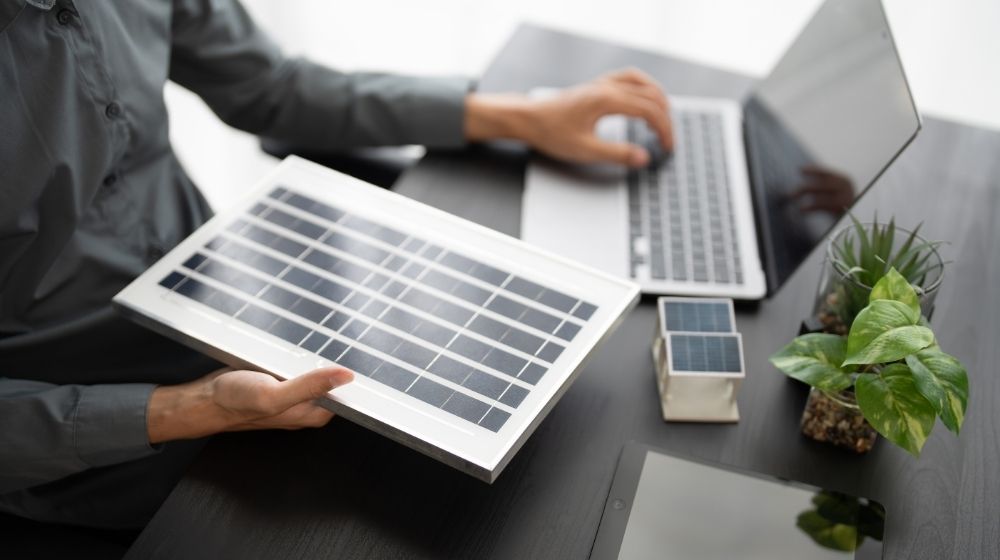 simulation eco PTZ panneaux solaires financement installation solaire propriétaire logement